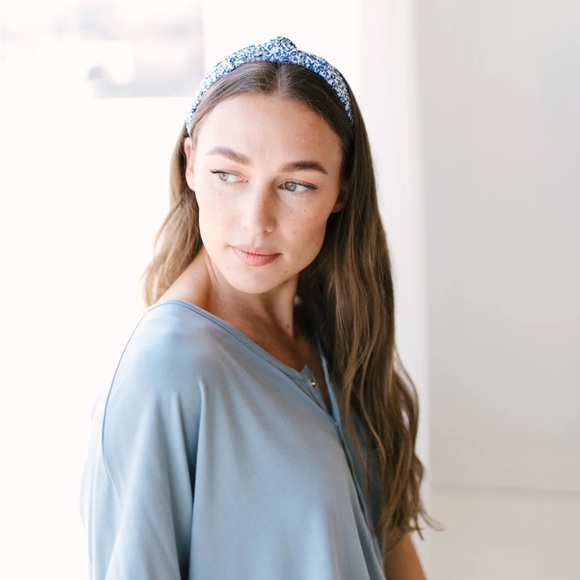 DWELL & SLUMBER cocoon dress in chambray color. Sold Out online. - Picture 4 of 5